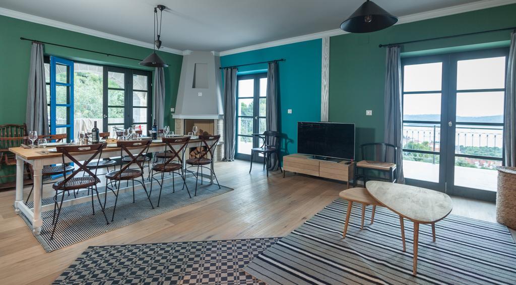 Villa Amarina Трогир Екстериор снимка